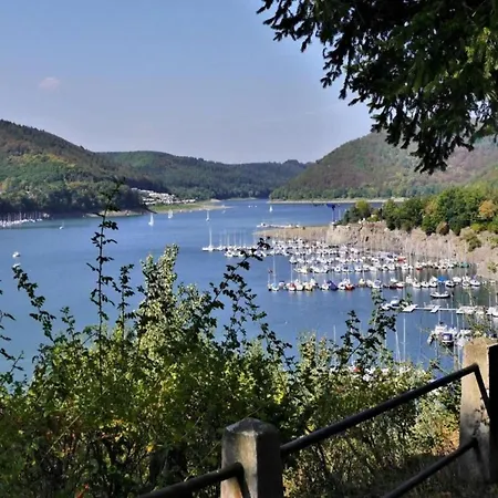 In Nahe Ettelsberg-bahn *